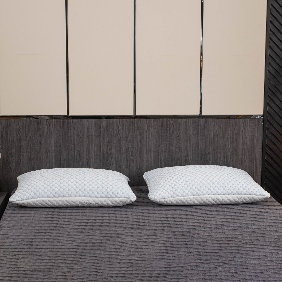 {Clearance Sale} Adjustable Memory Foam Freeform Pillow