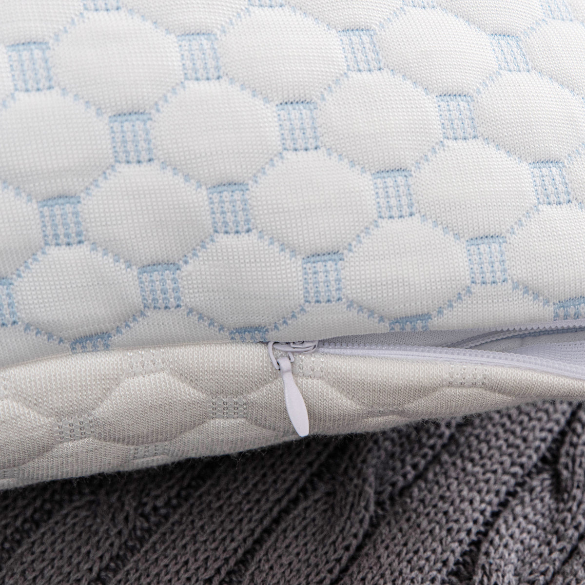 {Clearance Sale} Adjustable Memory Foam Freeform Pillow