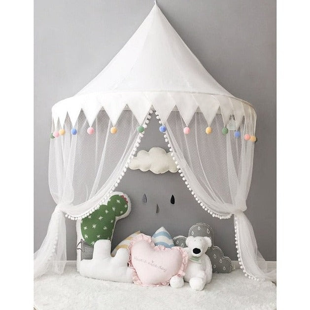 An der Wand befestigtes Zeltdach