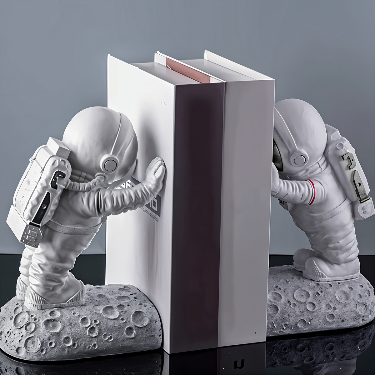 Astronaut Bookends