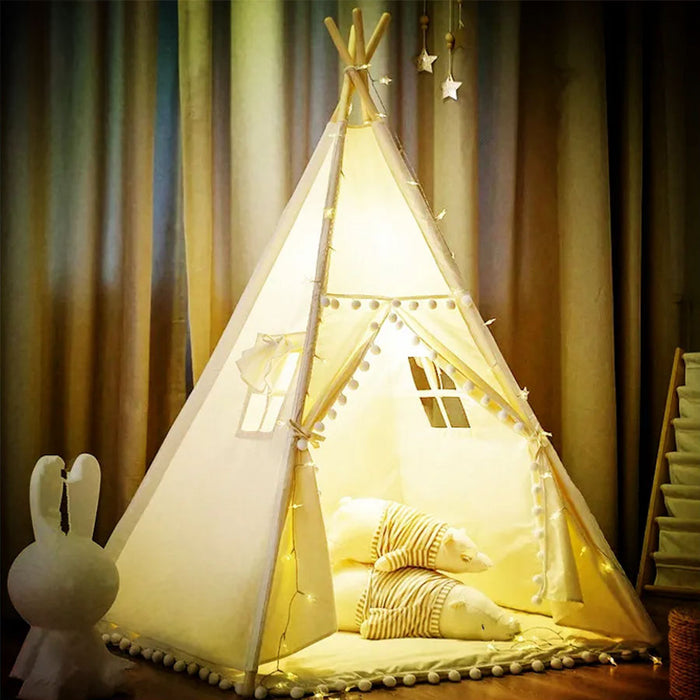 Tipi-Zelt im nordischen Stil mit gepolsterter Spielmatte