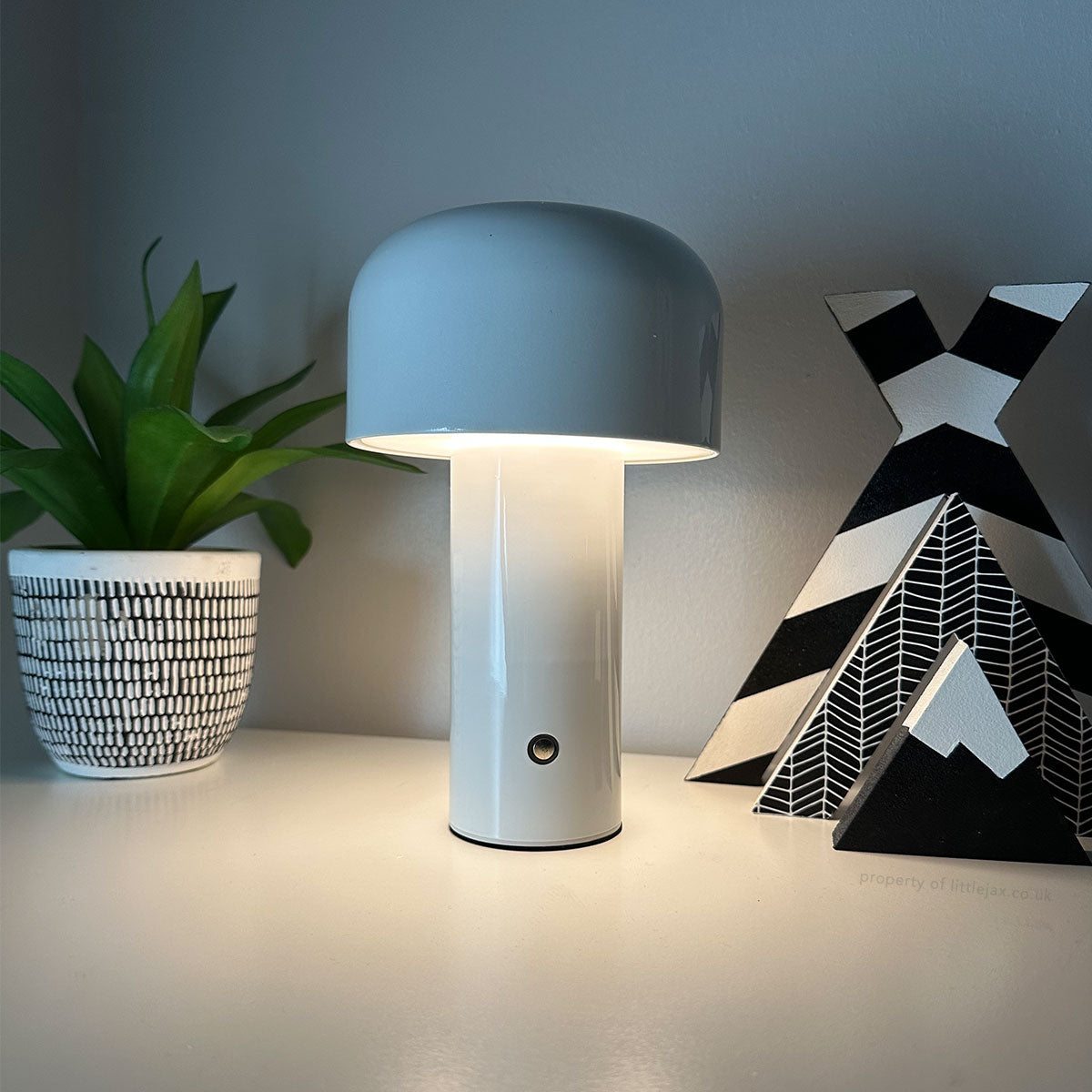 Cordless Table Lamp Reading Lamp Nightstand Bedside Table Mushroom Lamp Battery Operated Powered Lamp Small Table Lamp Desk Lamp Fresh Frenzy